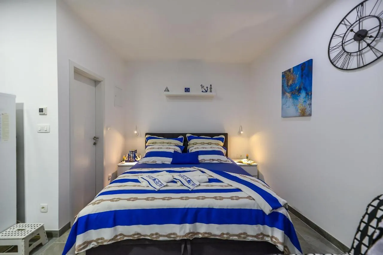 Apartmán Marmar Split 0*,